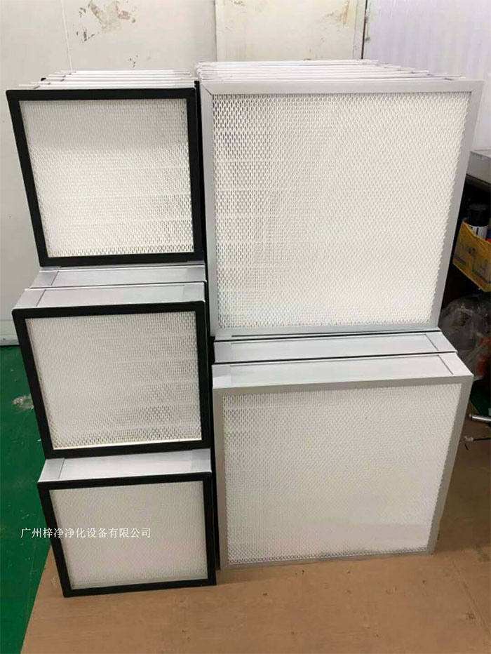 高效過濾器的更換時(shí)間是保證潔凈室空氣質(zhì)量的關(guān)鍵因素